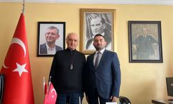 Selmanpakoğlu Yeni CHP Yönetimini Kutladı