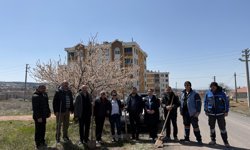 Hacıbektaş’ta Yeşil Seferberlik Büyüyor: İki Mahalleye Daha Meyve Fidanı