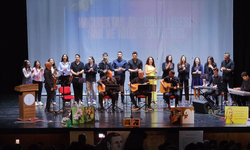 Hacıbektaş Anadolu Lisesi'nde Yıl Sonu Sergisi, Şiir ve Müzik Dinletisi Gerçekleştirildi
