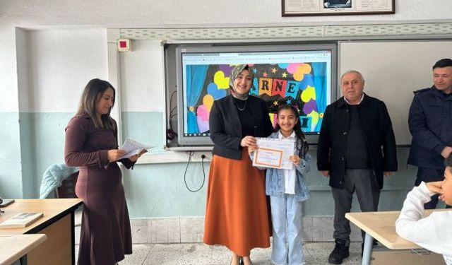 Hacıbektaş'ta Karneler Dağıtıldı