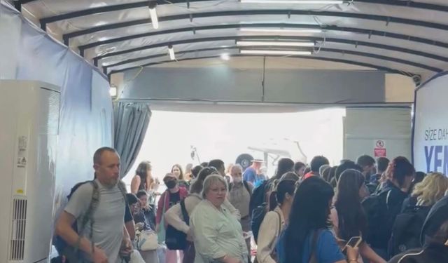 Nevşehir Kapadokya Havalimanı’ndaki Geçici Kapalı Alan Tartışma Yarattı