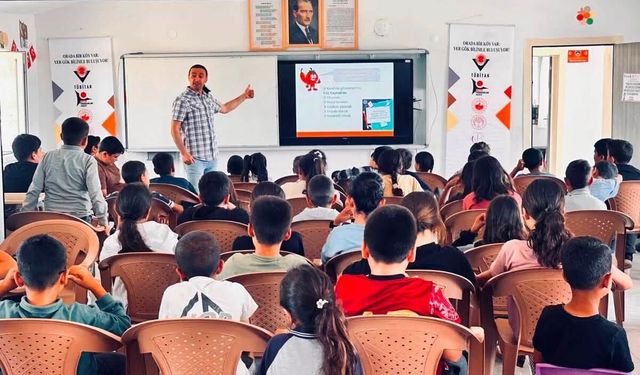 TÜBİTAK 4009 Projesi Ayhanlar İlkokulu’nda Tamamlandı: Bilim ve Sanat Öğrencilerle Buluştu