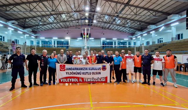 Hacıbektaş ve Gülşehir Jandarmadan Dostluk Maçı