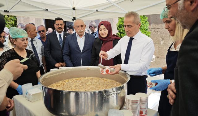 Hacıbektaş'ta Aşure Lokması Programı Gerçekleştirildi