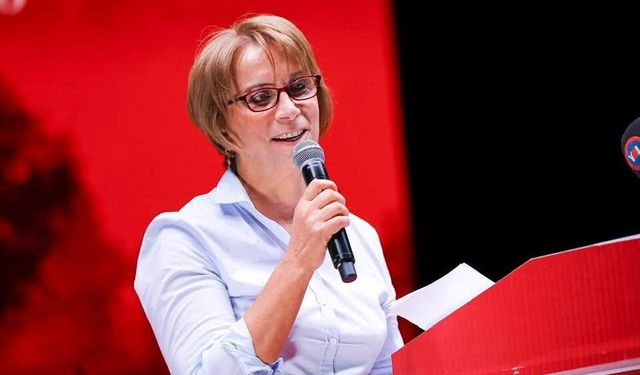 Prof. Dr. Bedriye Poyraz’dan Ödül Sonrası Dikkat Çeken Mesaj