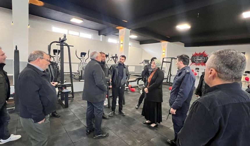 Kaymakam Doğan ve Başkan Kaim, Spor Tesisinin Açılış Kurdelesini Kesti