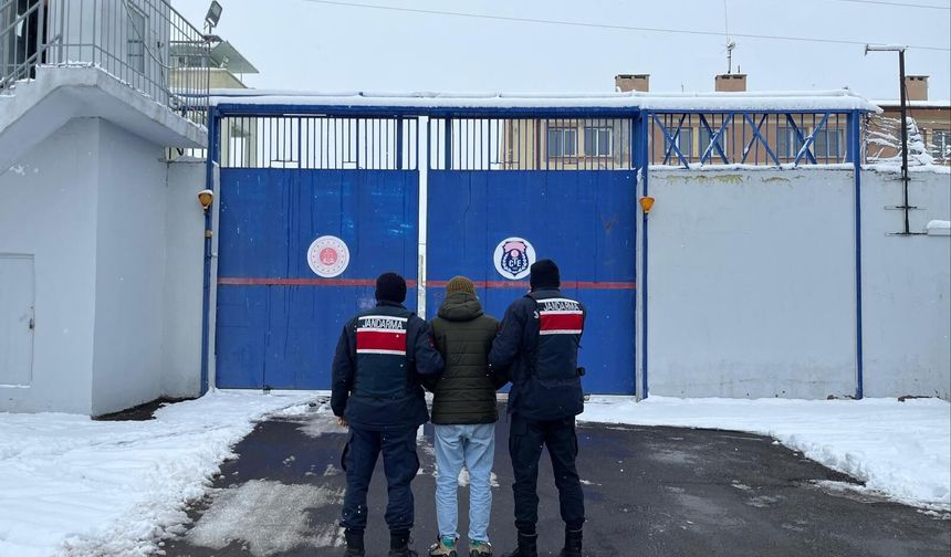 Hacıbektaş Merkezli Operasyonda 2 Hükümlü Yakalandı