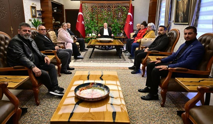 Başkan Kaim Beraberindeki Heyetle Vali Ali Fidan'ı Ziyaret Etti