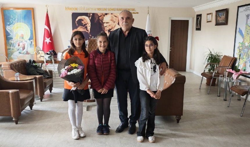 Hacıbektaş’ta Geleceğin Başkanları Makam Koltuğunda!