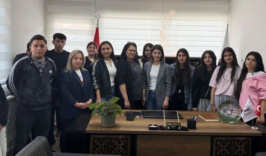 Hacıbektaş Esnaf Odası Öğrencileri Ağırladı