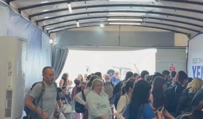 Nevşehir Kapadokya Havalimanı’ndaki Geçici Kapalı Alan Tartışma Yarattı