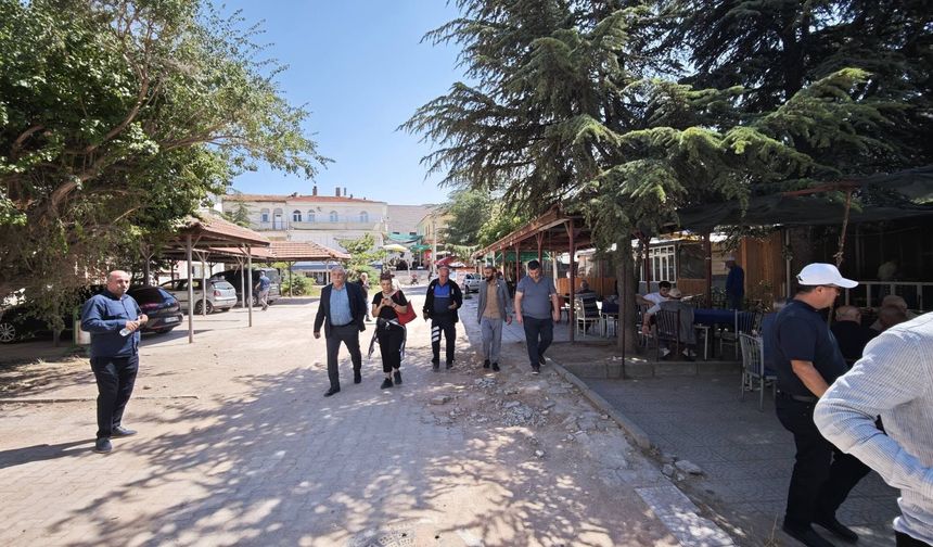 Karayalçın Parkı Yenileniyor