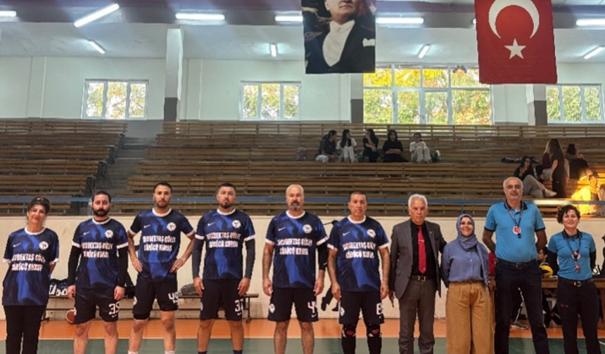 Hacıbektaş’ta Kurumlar Arası Voleybol Turnuvası Başladı