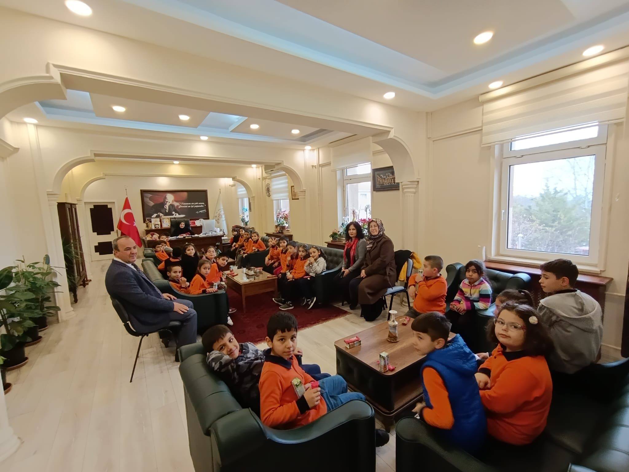 630521552 122128548027007294 6668898295708684942 N