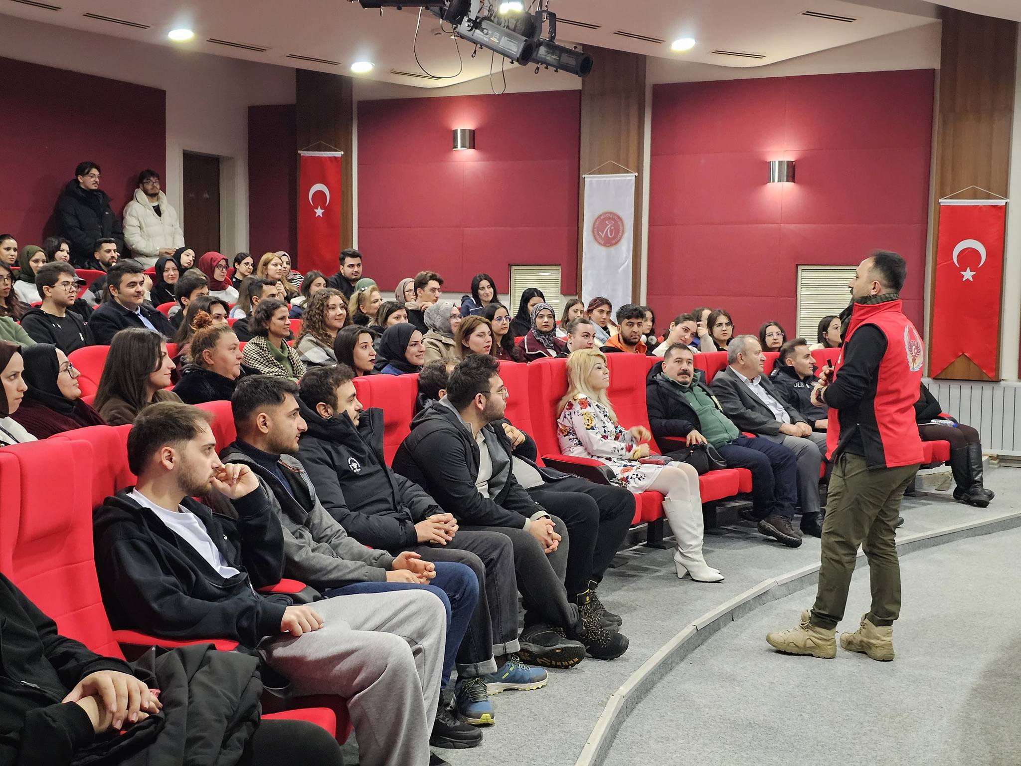 634552550 122129446803007294 6584674725408373486 N