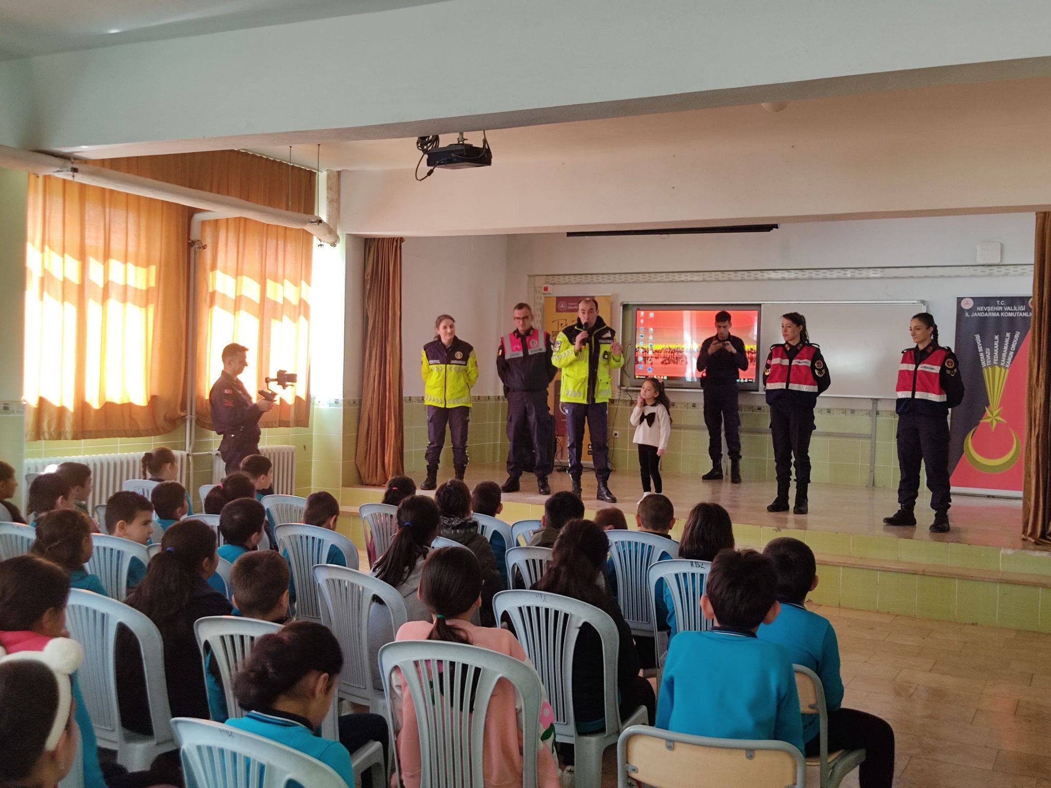 668590799 122135962461007294 8304678134822954650 N