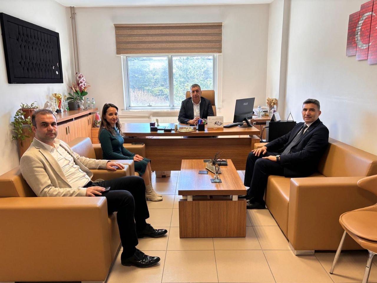 669863296 1372284458267707 2901476090551616628 N