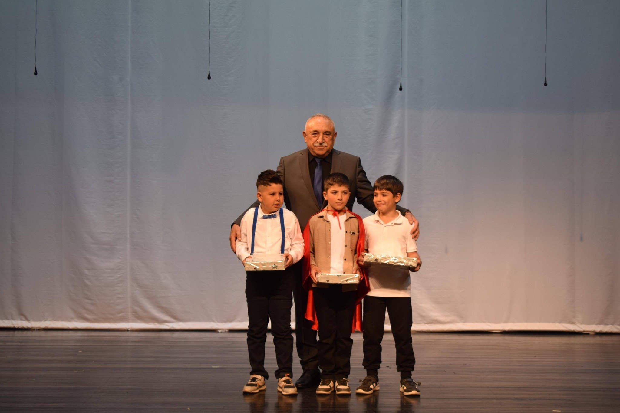 678604844 122137275351007294 1354135598502912065 N